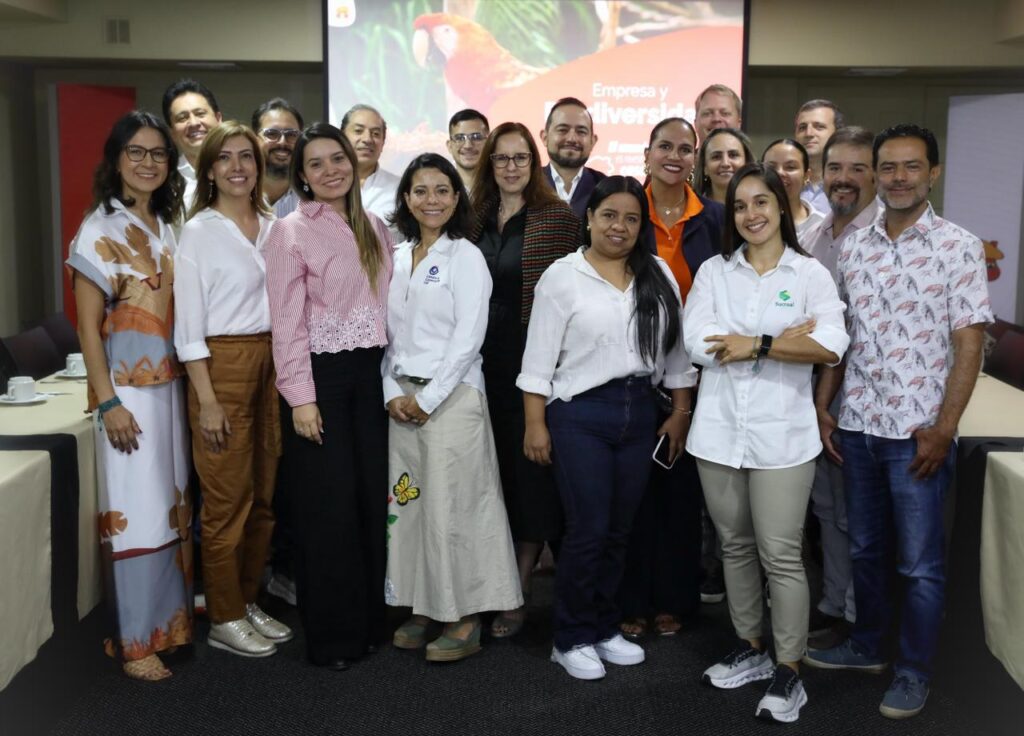 Acuerdo que une finanzas sostenibles y asistencia técnica para proteger la biodiversidad del Pacífico colombiano