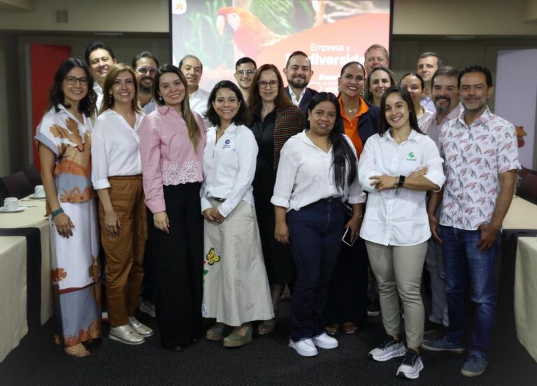 Agreement that brings together sustainable finance and technical assistance to protect the biodiversity of the Colombian Pacific